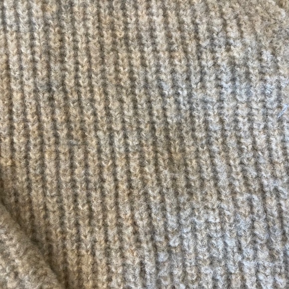 Ava and Viv 1X Oatmeal heather Beige Ribbed Cozy V-Neck Sweater 1X EUC - Picture 3 of 4